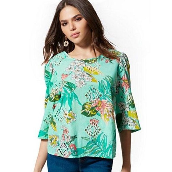 New York & Company Tops - New York & Company Eyelet Button Back Shirt M